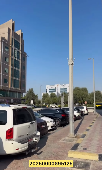 ارض تجارية للبيع في منطقة آل نهيان