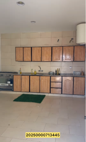 ثلاث عزب في حوش واحد في منطقة الظاهرة العين